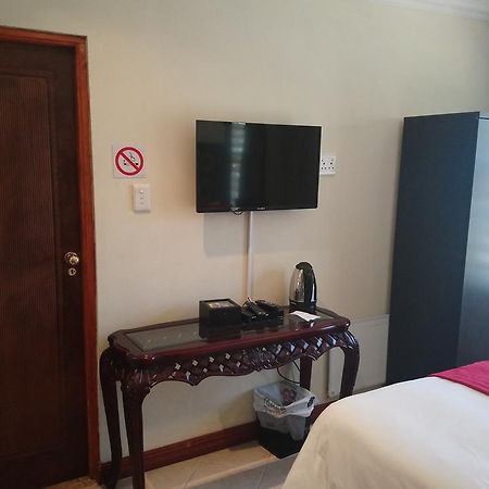Lily White Guest House Centurion Exterior foto