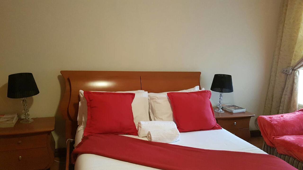 Lily White Guest House Centurion Exterior foto