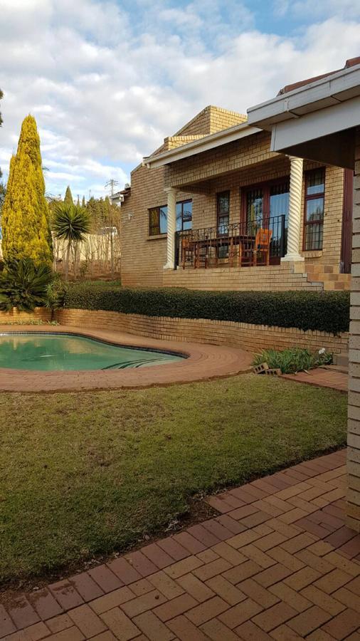 Lily White Guest House Centurion Exterior foto